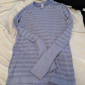 Gorgeous periwinkle lululemon swiftly long sleeve